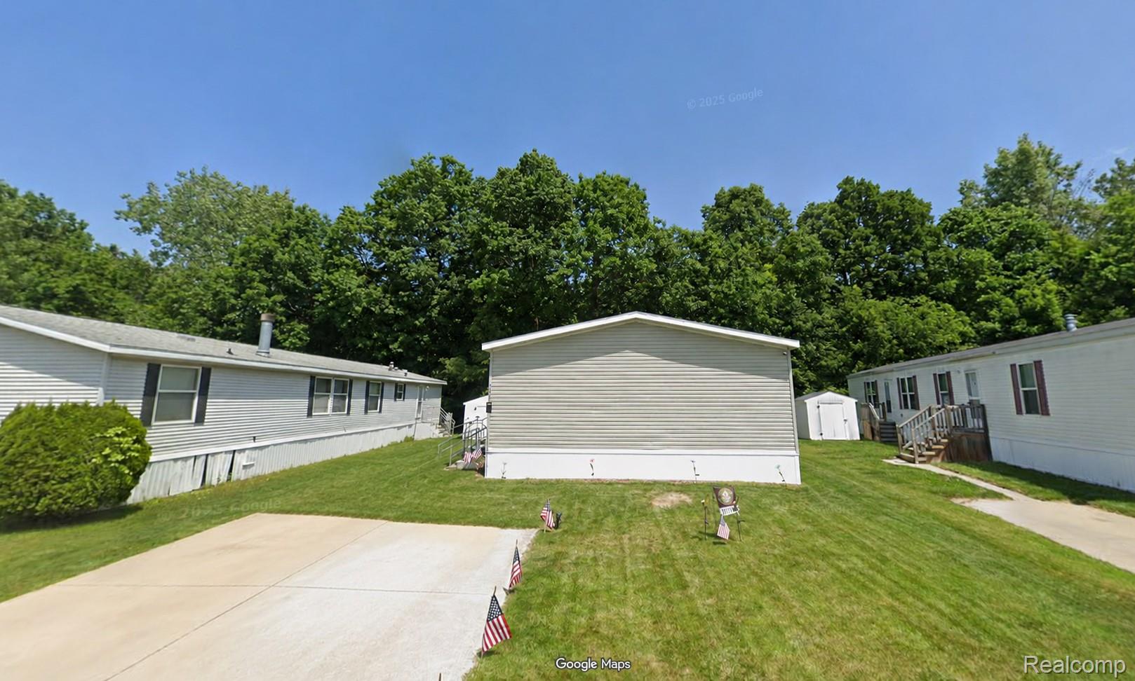 4229 Hillary Creek — photo