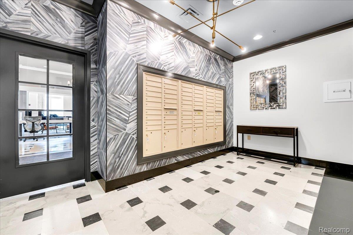 525 W Lafayette Boulevard 11D — photo