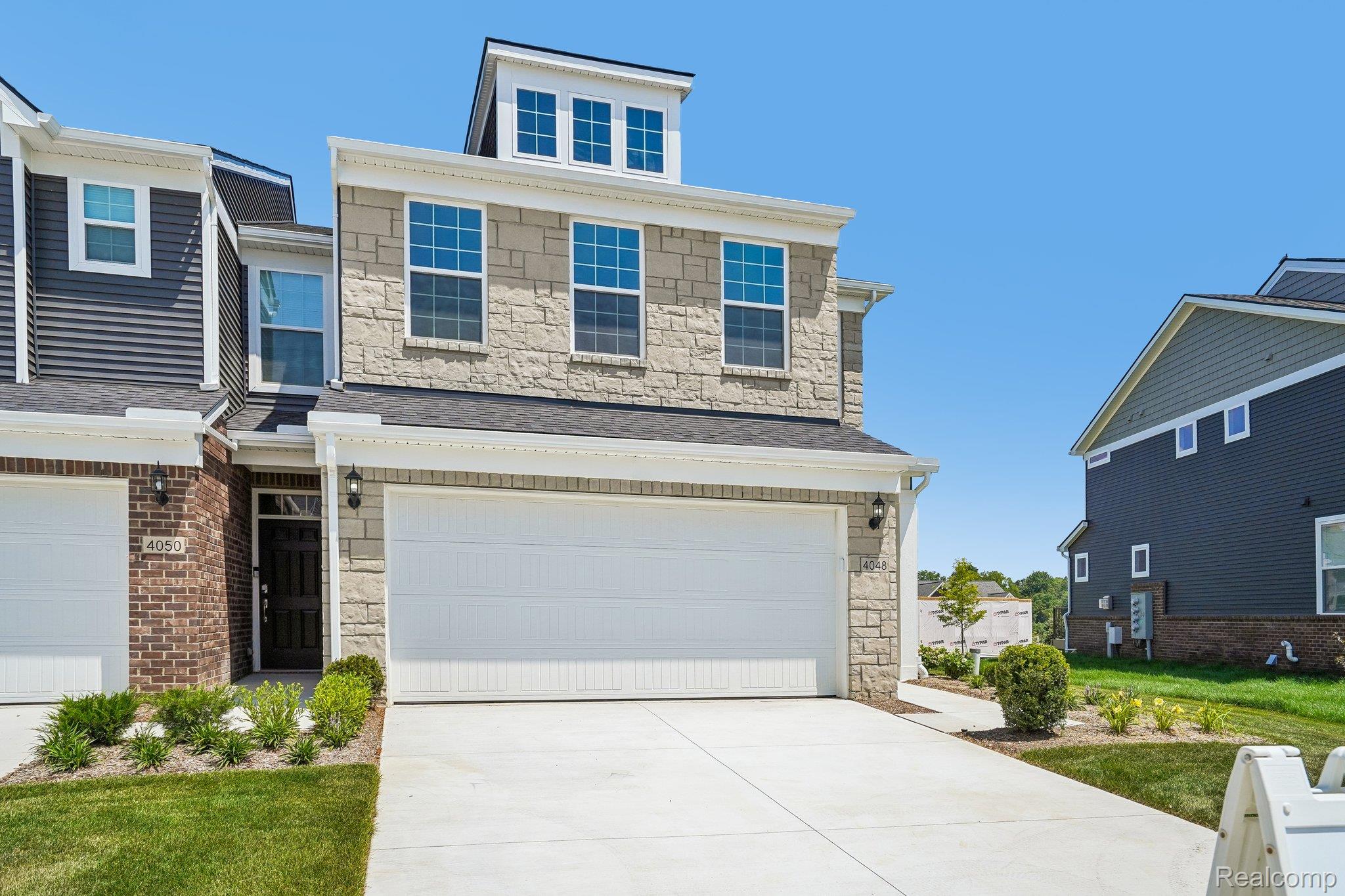 4048 Nottingham Circle — photo
