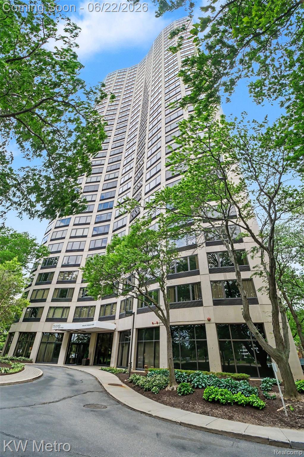 5000 Town Center 2906 — photo