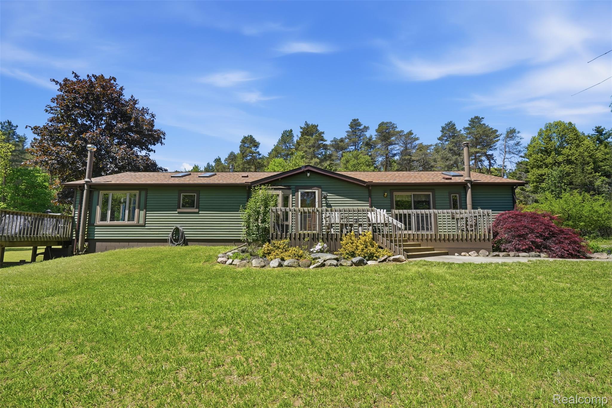 3167 Roods Lake Road — photo