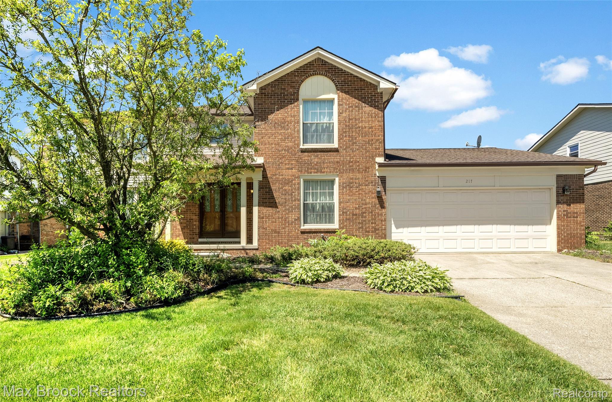 217 Stonetree Circle — photo