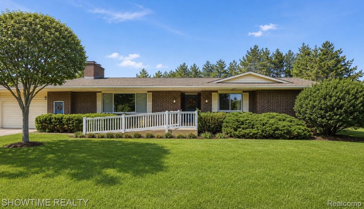 1661 Madeline Drive — photo