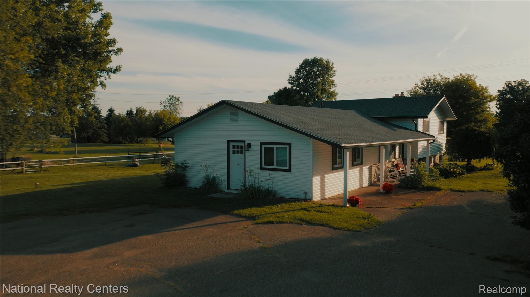 58191 8 Mile Road — photo