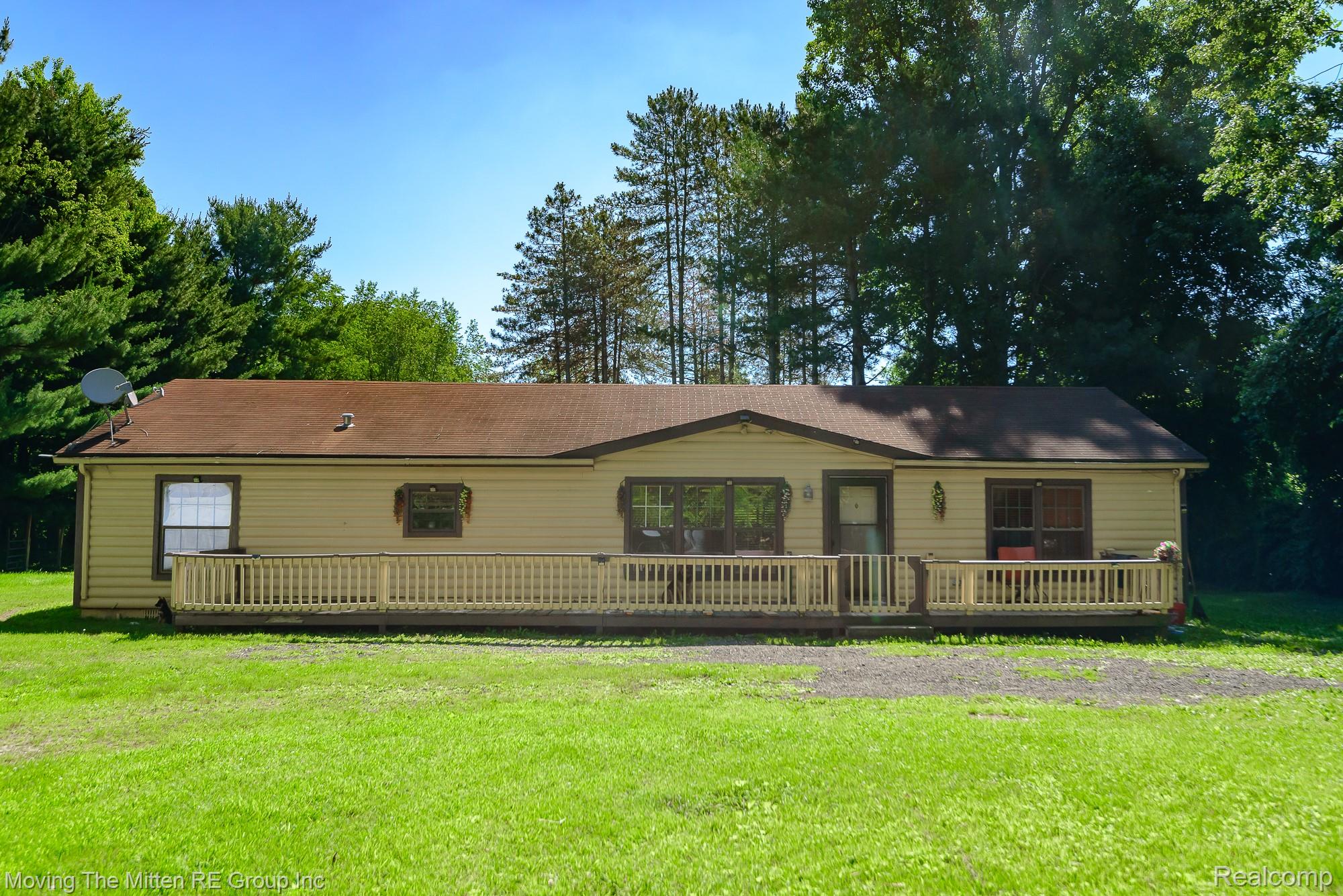 1422 Ridge Road — photo