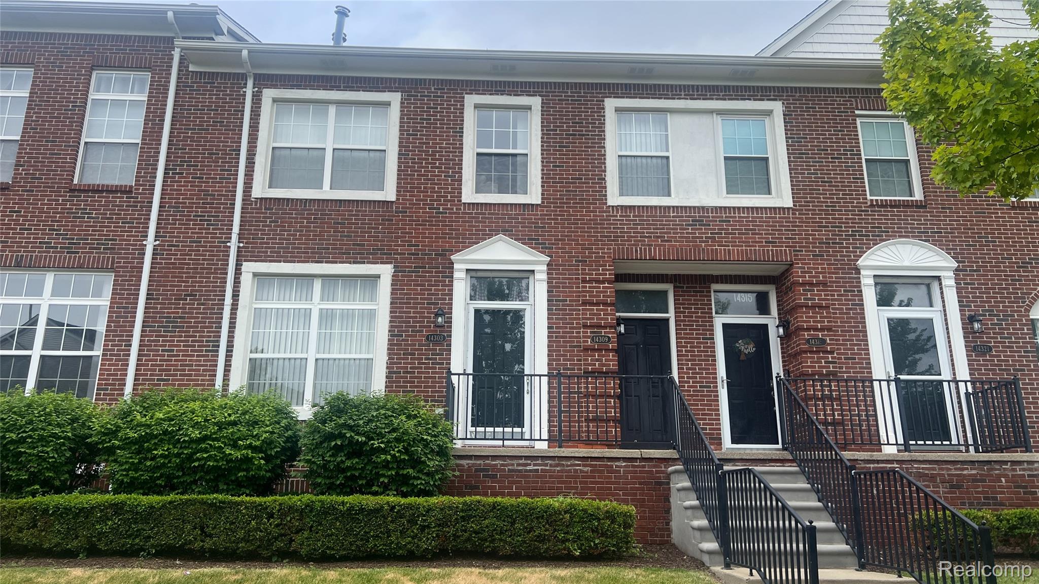 14303 Vauxhall Drive 120 — photo