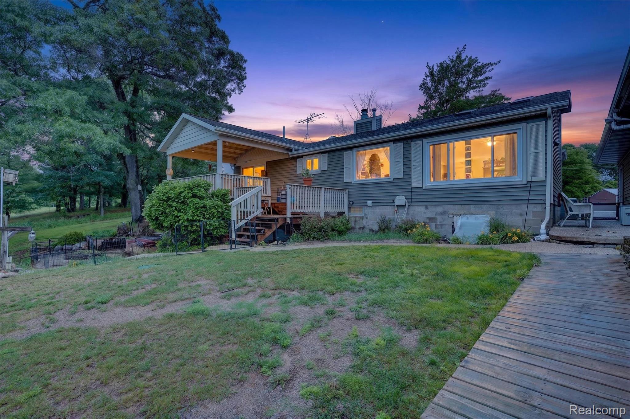 17 E White Lake Dr, Twin Lakes, MI 49457 Drive — photo