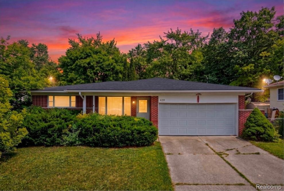 439 Windmill Point Drive — photo