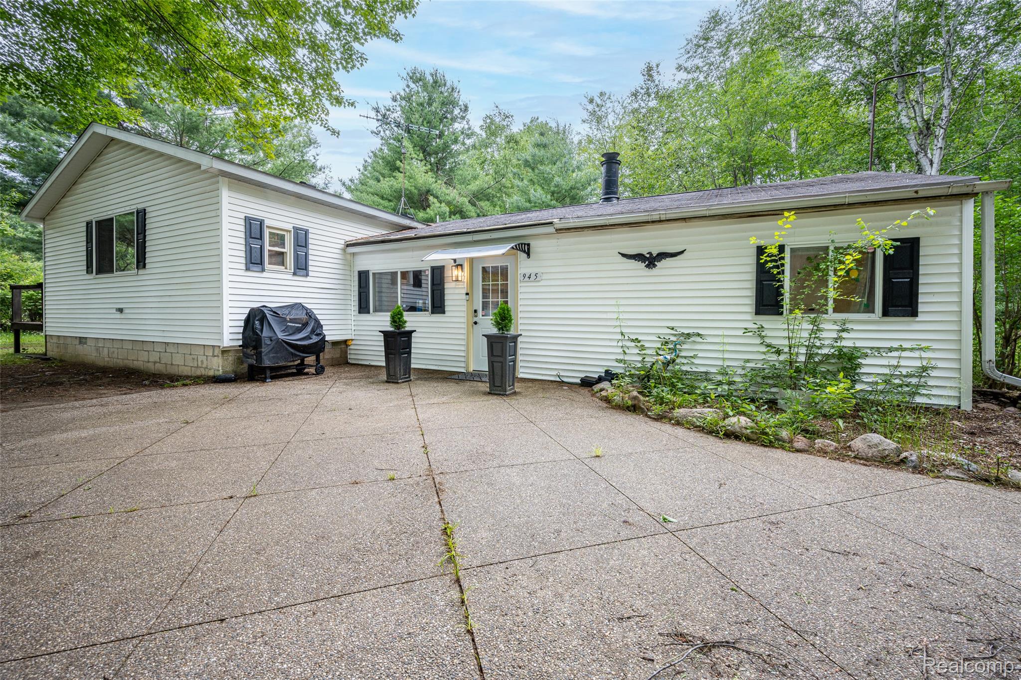 945 N Hockaday Road — photo