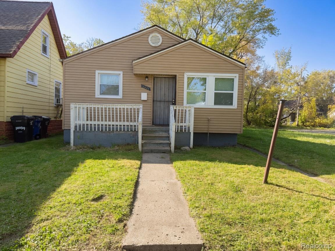 18043 Syracuse Street — photo
