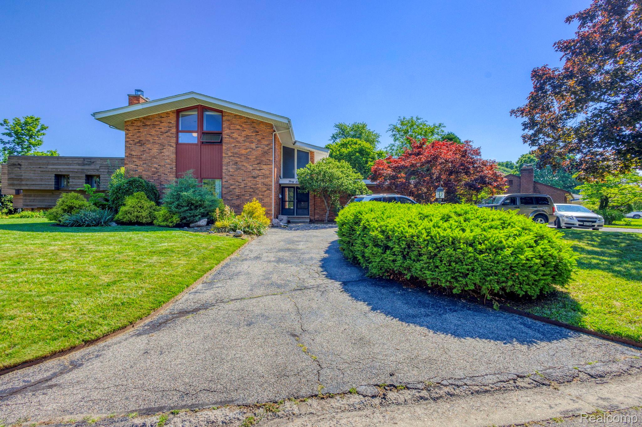 46 W Breitmeyer Place — photo