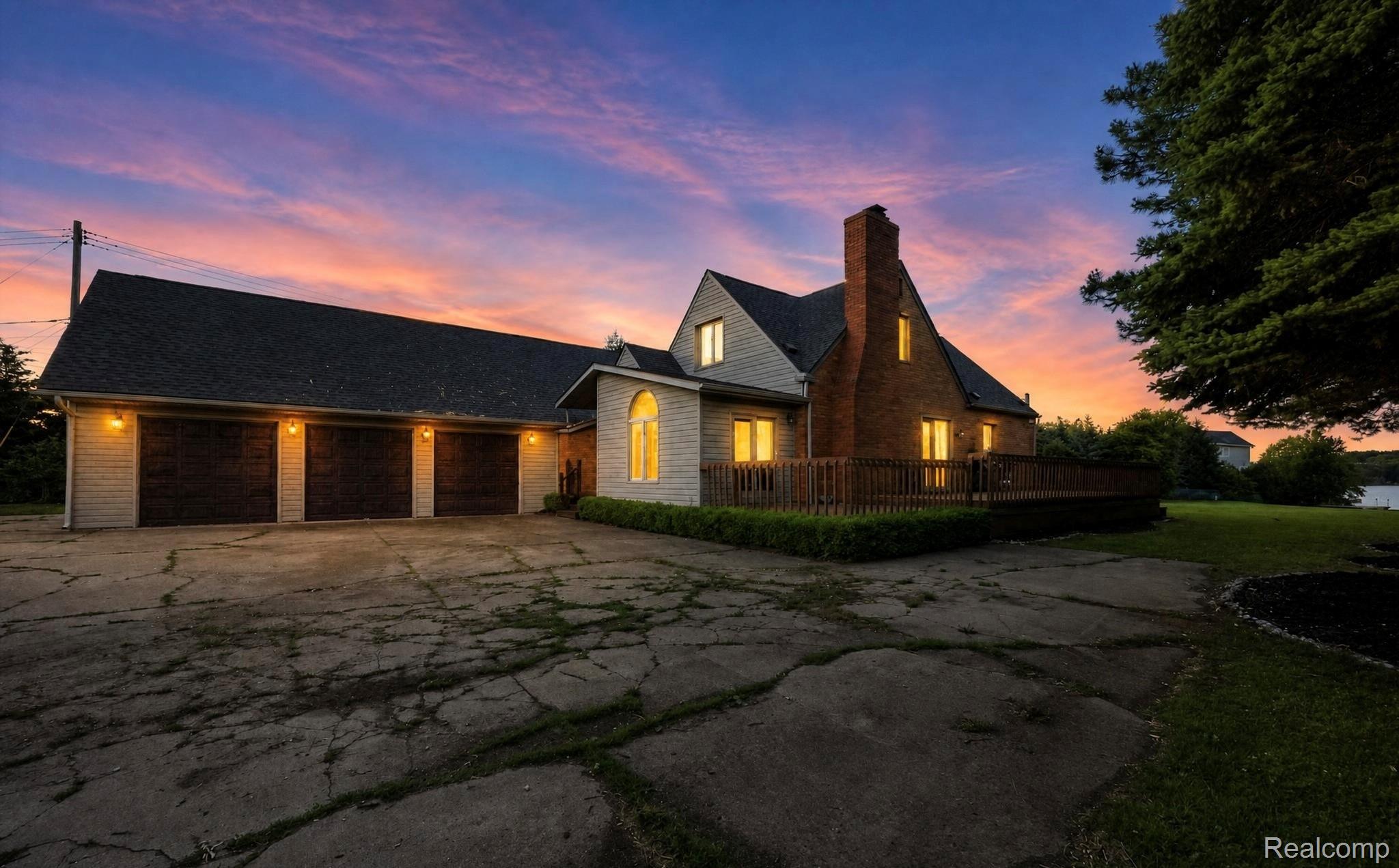 8315 Hilton Road — photo