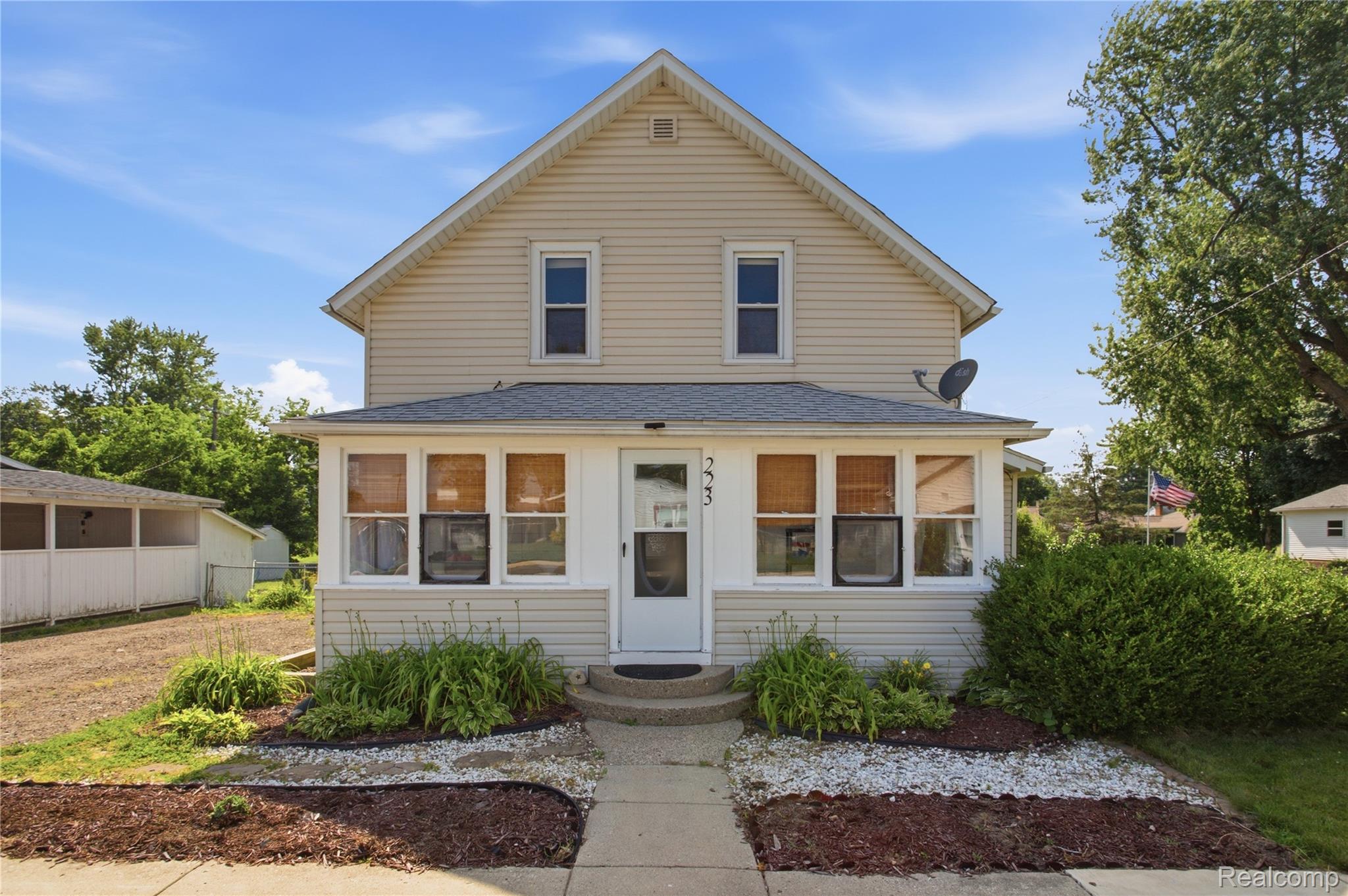 223 N Main Street — photo