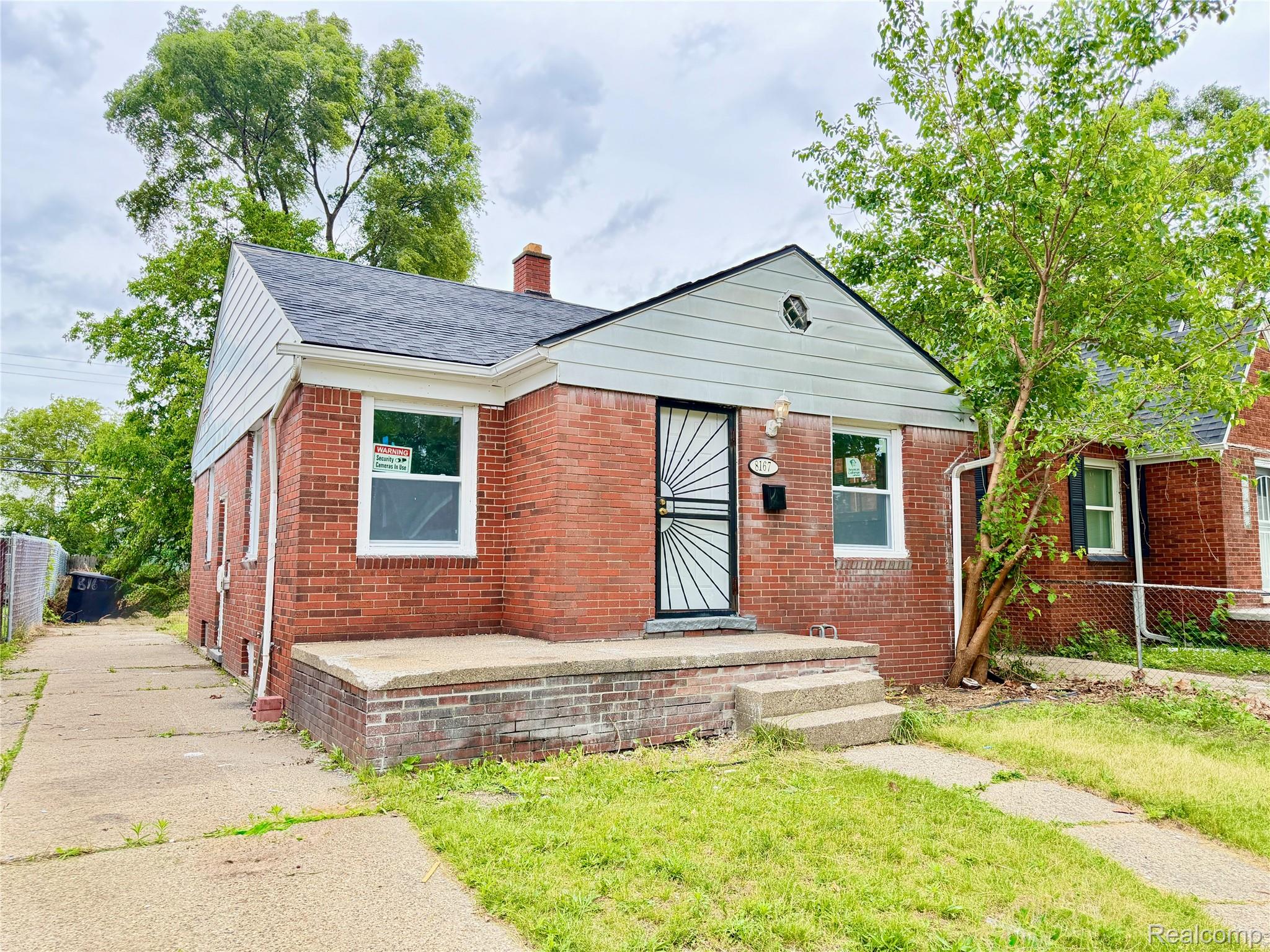 8167 House Street — photo
