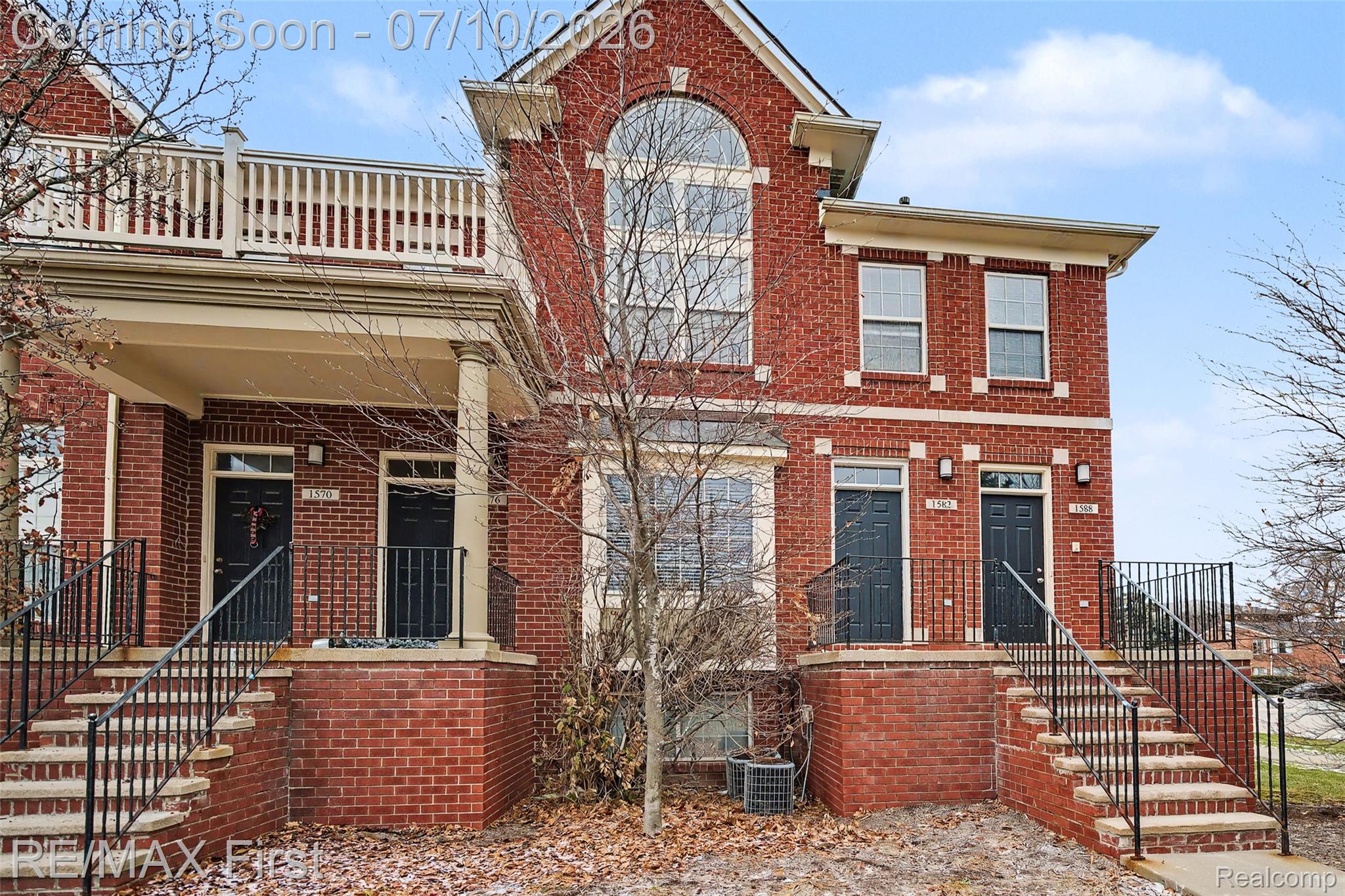 1582 Devon Lane — photo
