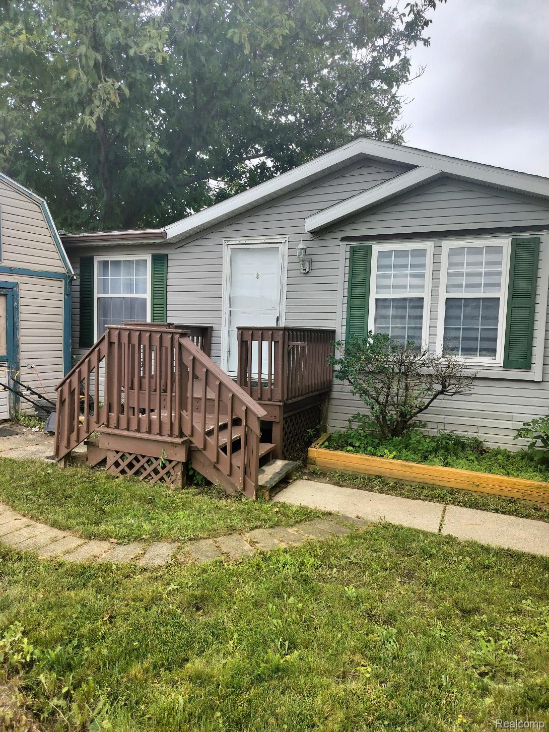 54 Riverview Drive — photo