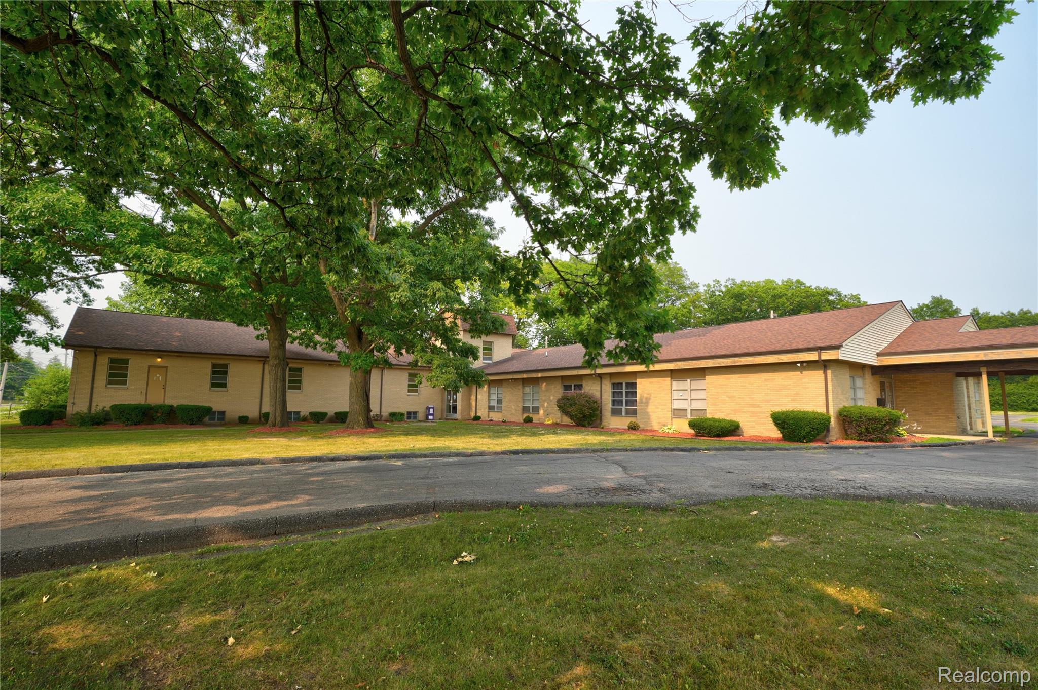 6202 Dupont Street — photo
