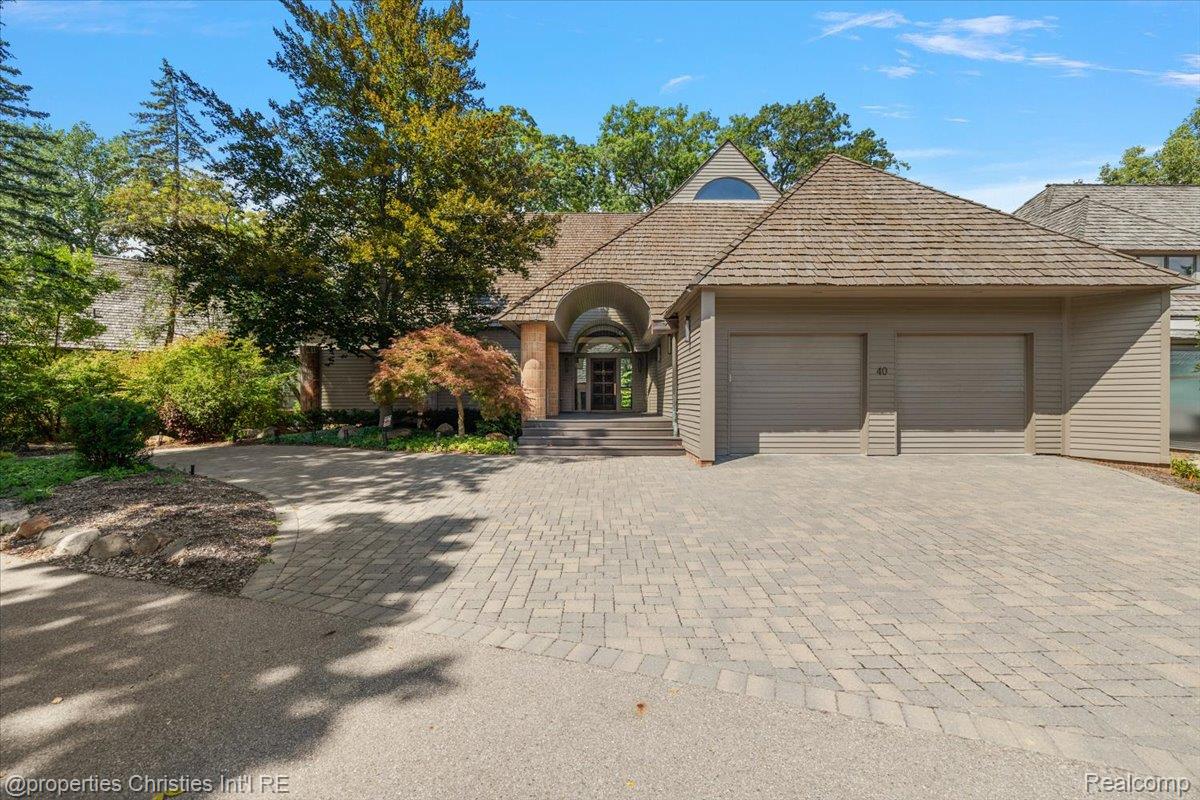 40 Scenic Oaks Drive N — photo
