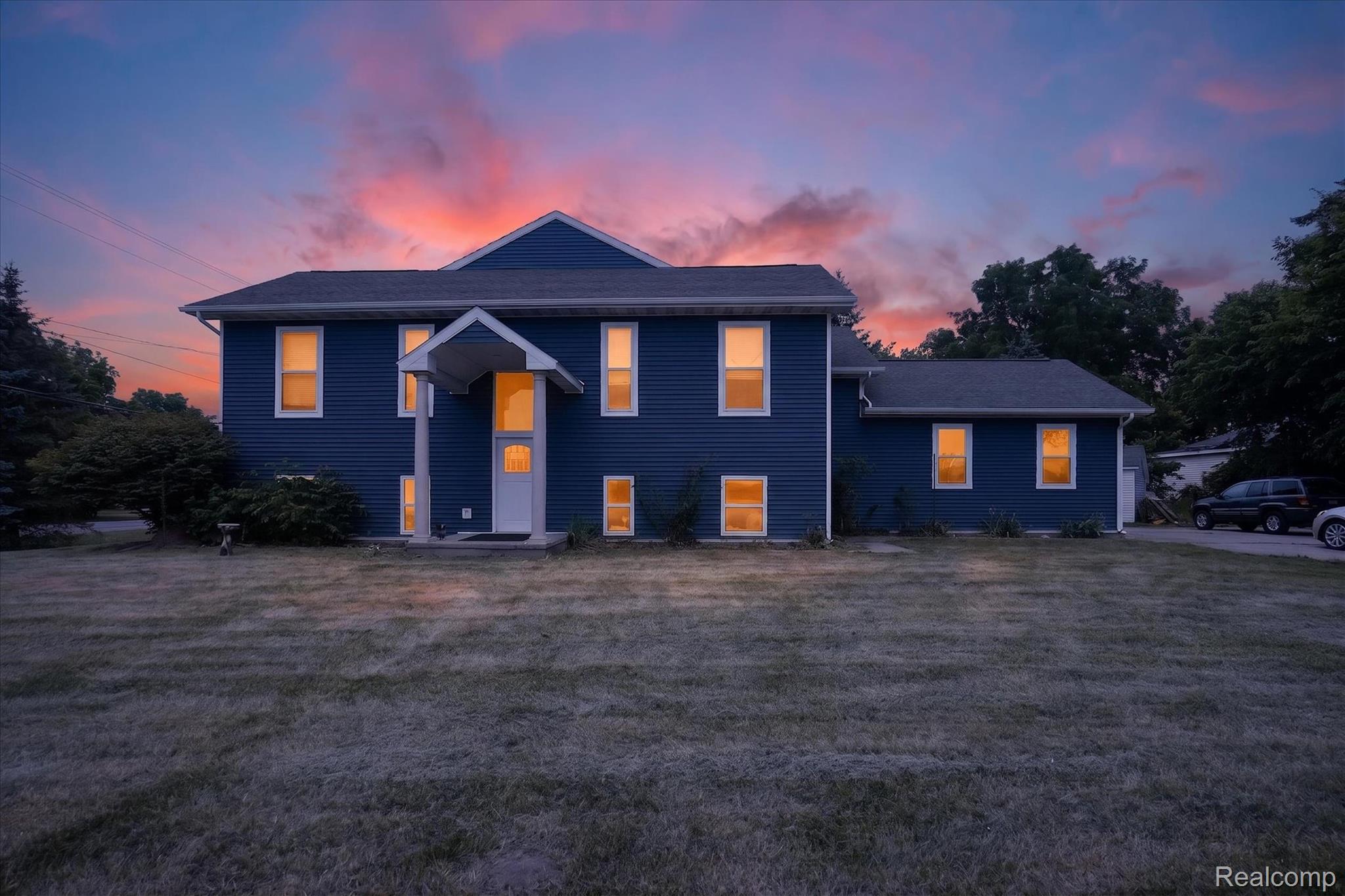 6524 Kelly Road — photo