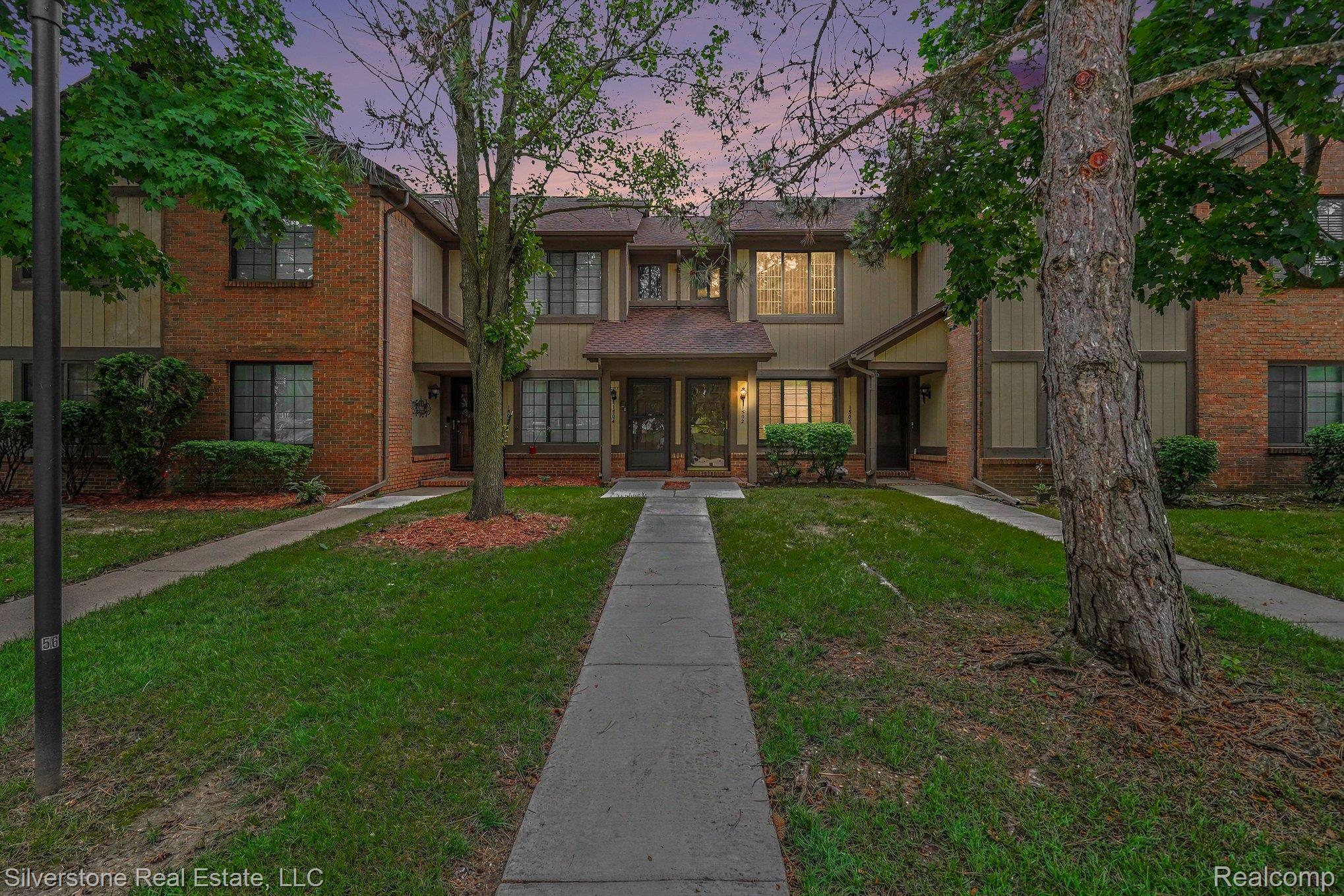 1502 Meadow Side Drive — photo