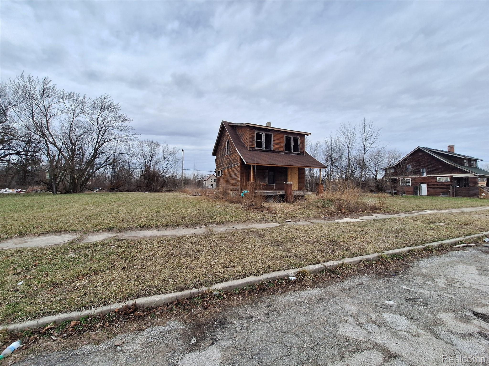 308 Cortland Street — photo