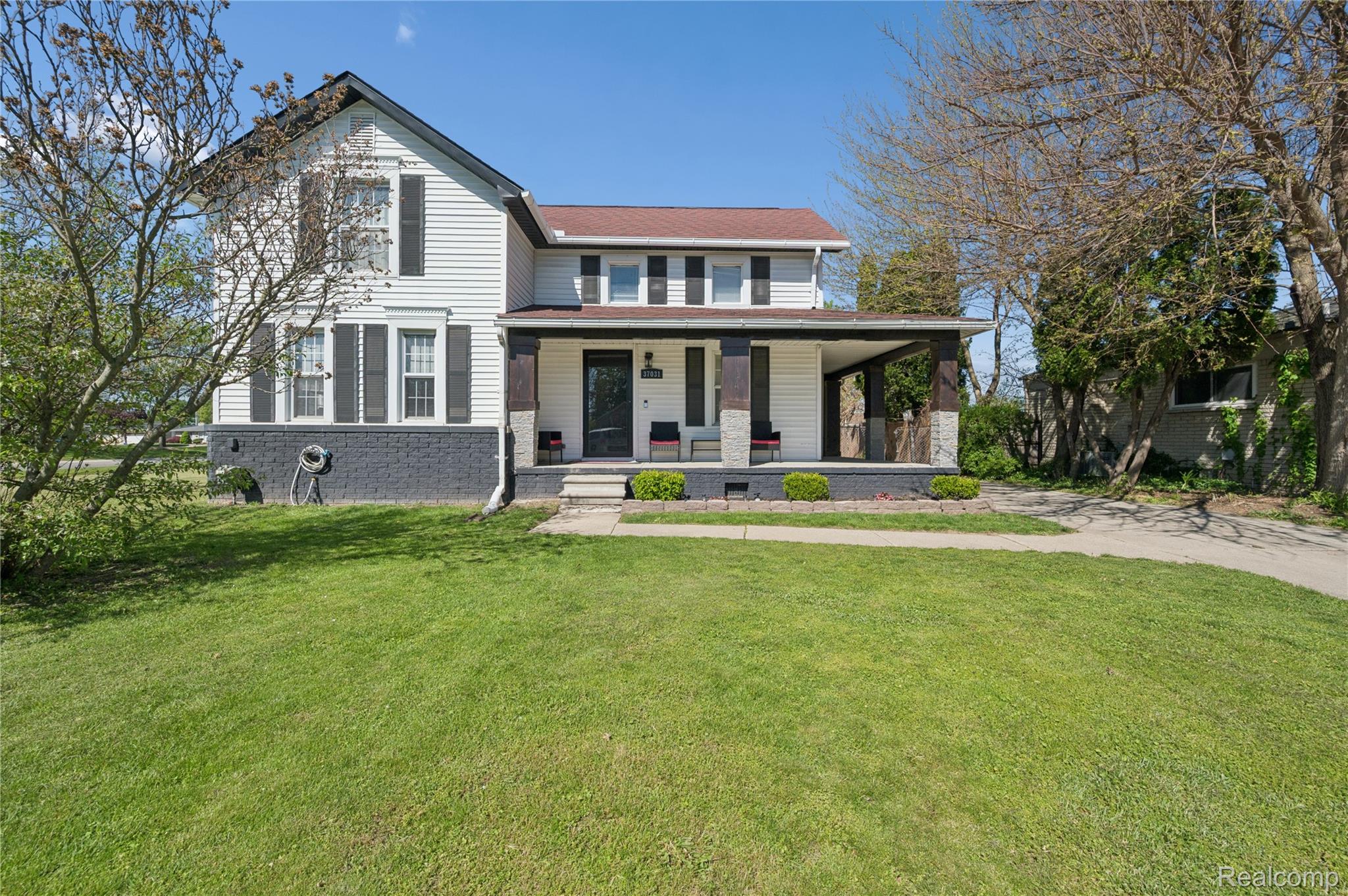 37031 Colgate — photo