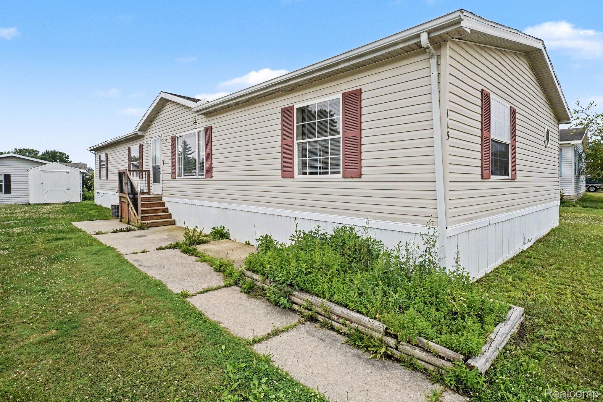 115 Fox Hound Court — photo