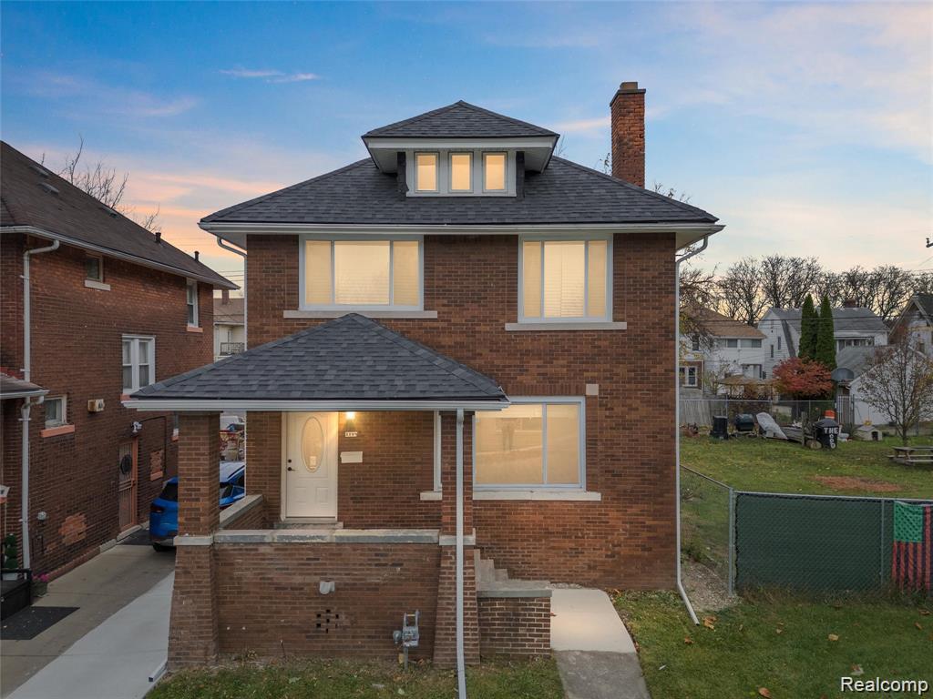 3297 Taylor Street — photo