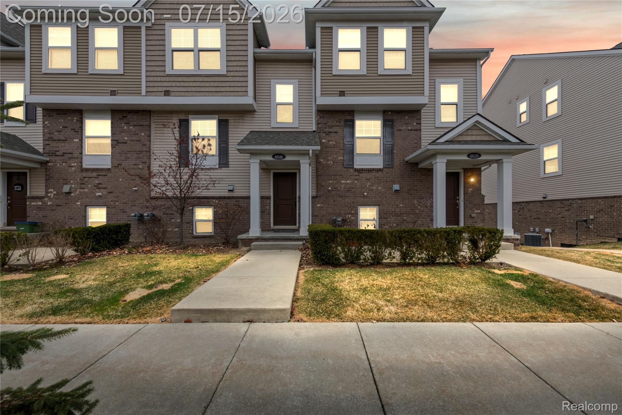 4616 Bradley Circle — photo