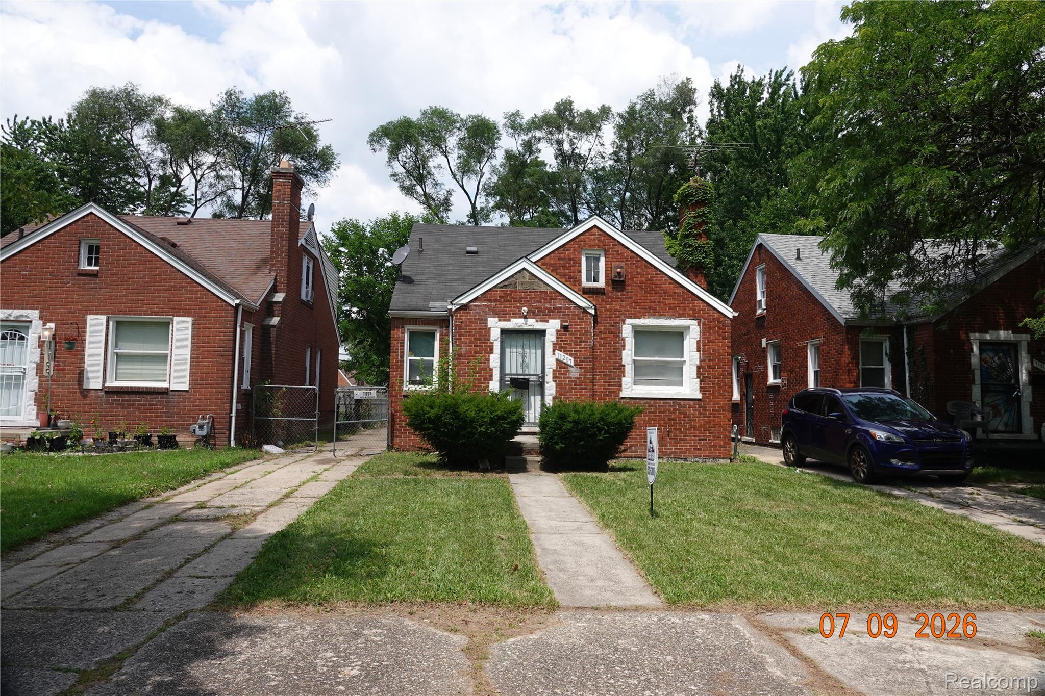 11207 Rossiter Street — photo