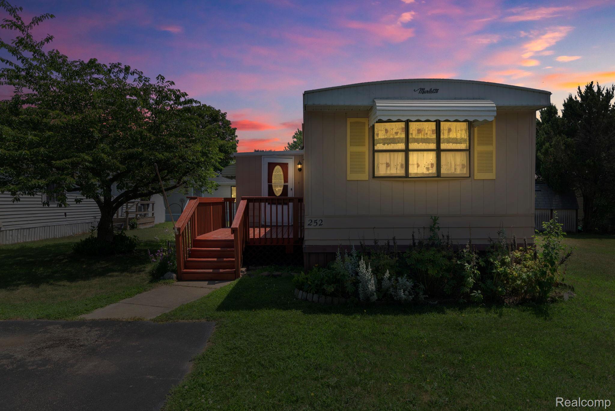 351 North Squirrel Road 252 — photo