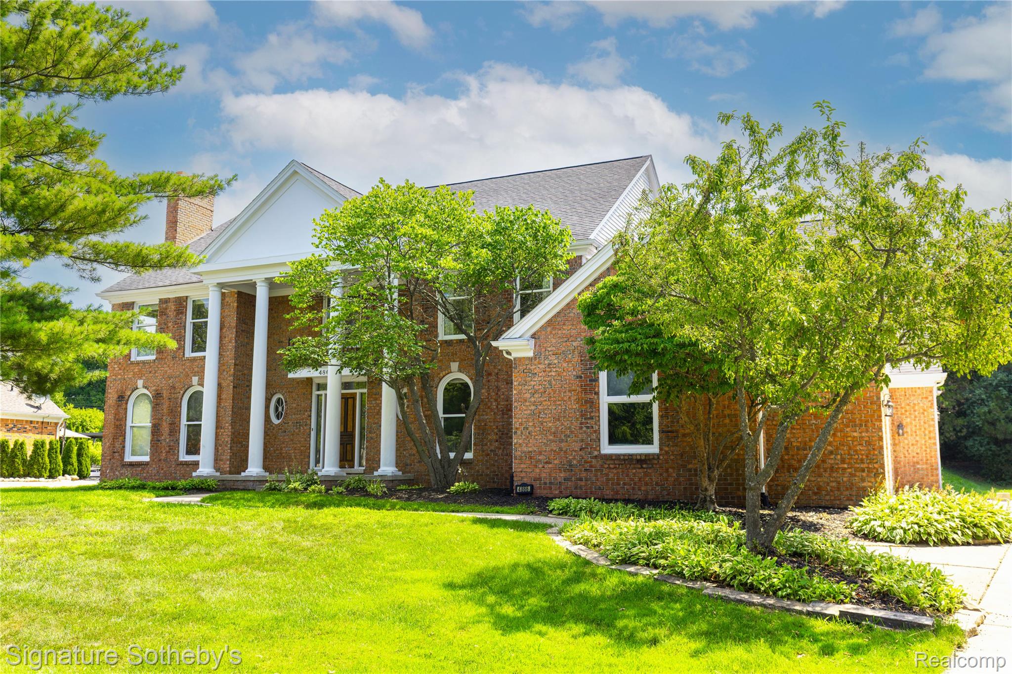 4866 Riverchase Drive — photo