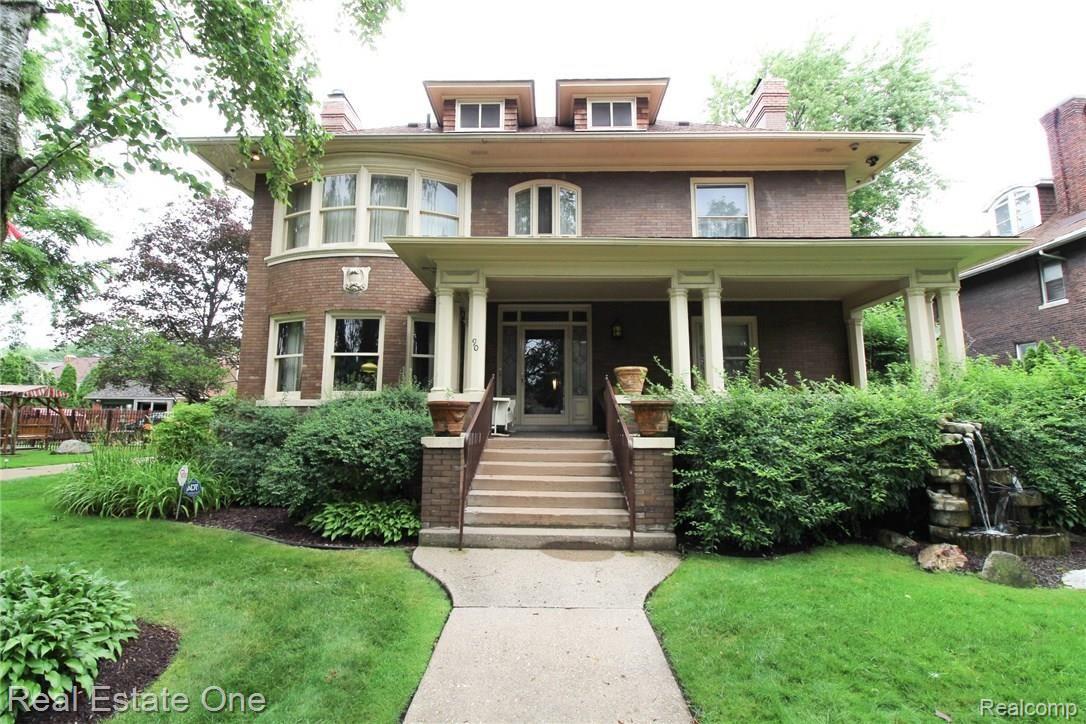 90 Edison Street — photo