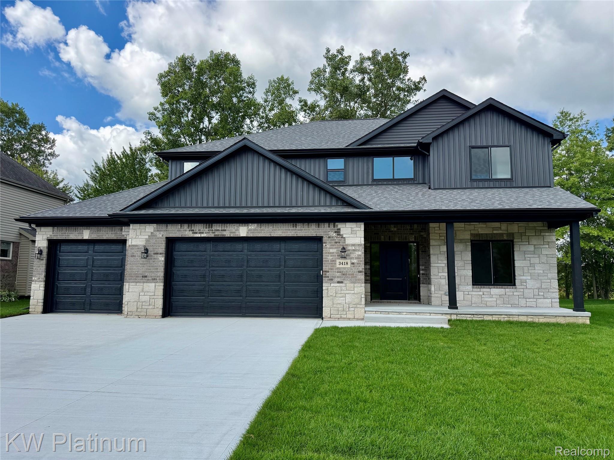 3418 Round Tree Drive — photo