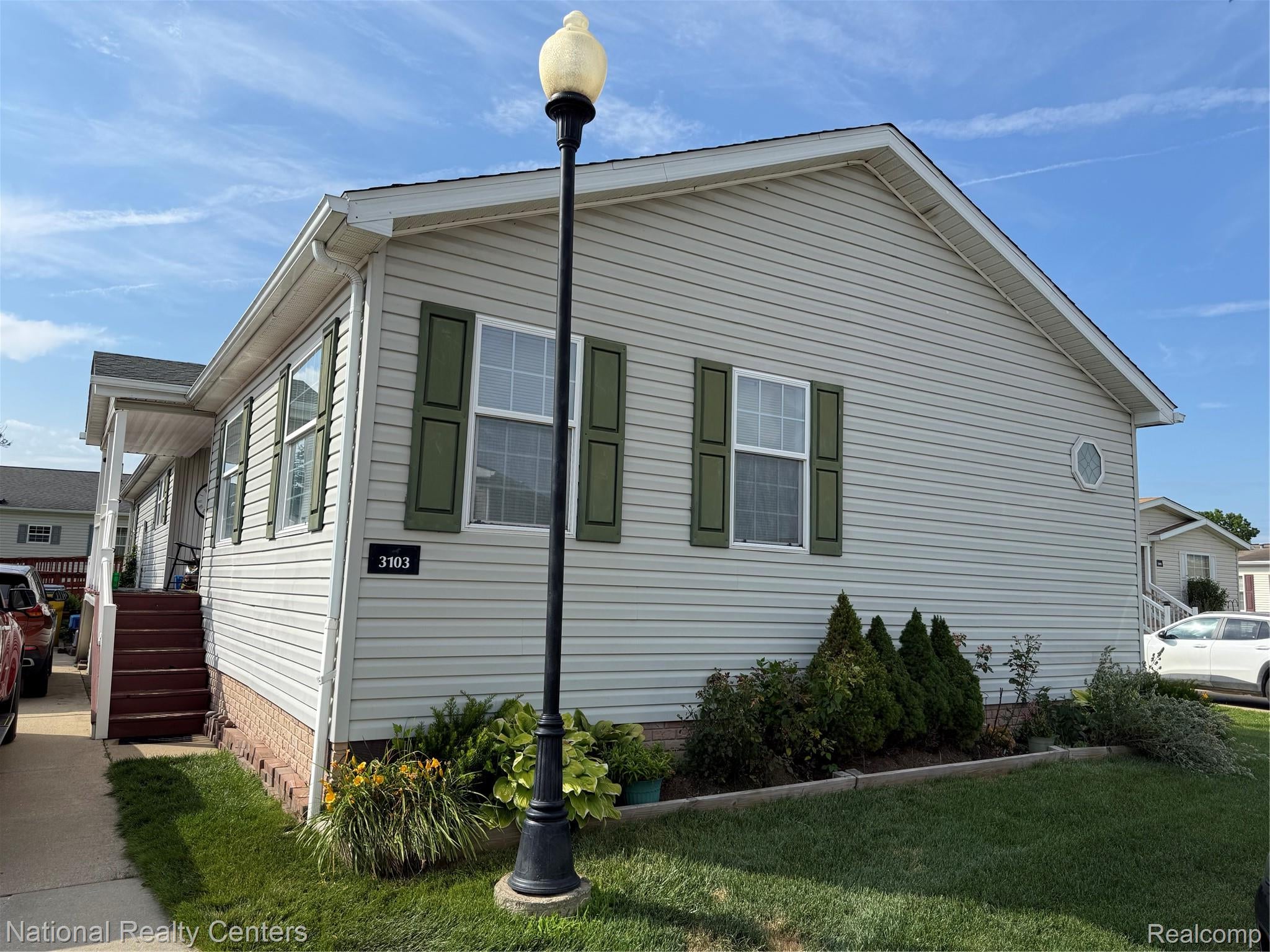 3103 Cromwell Street — photo