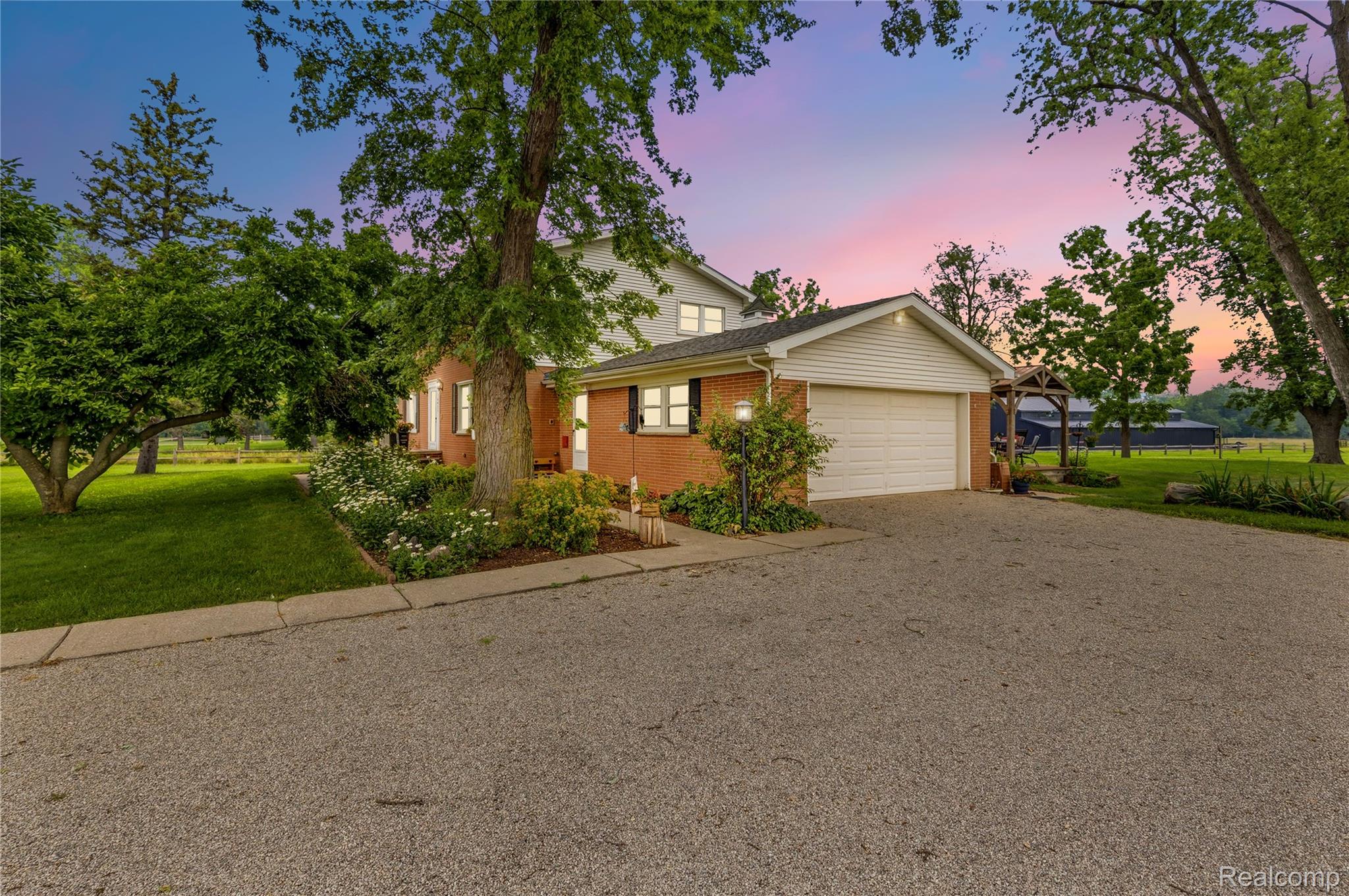 4925 S Huron River Drive — photo