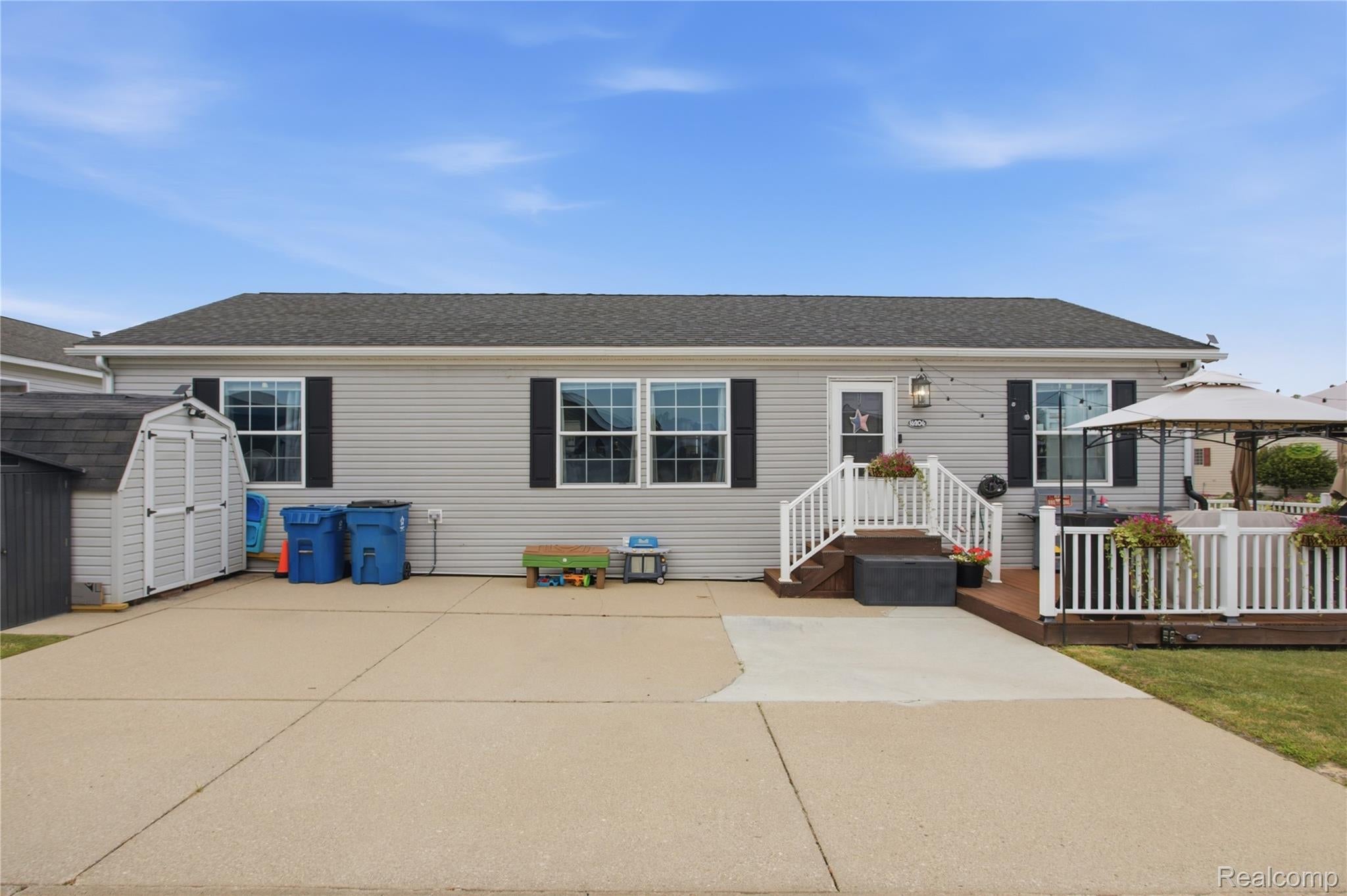 16206 Lancaster Way — photo