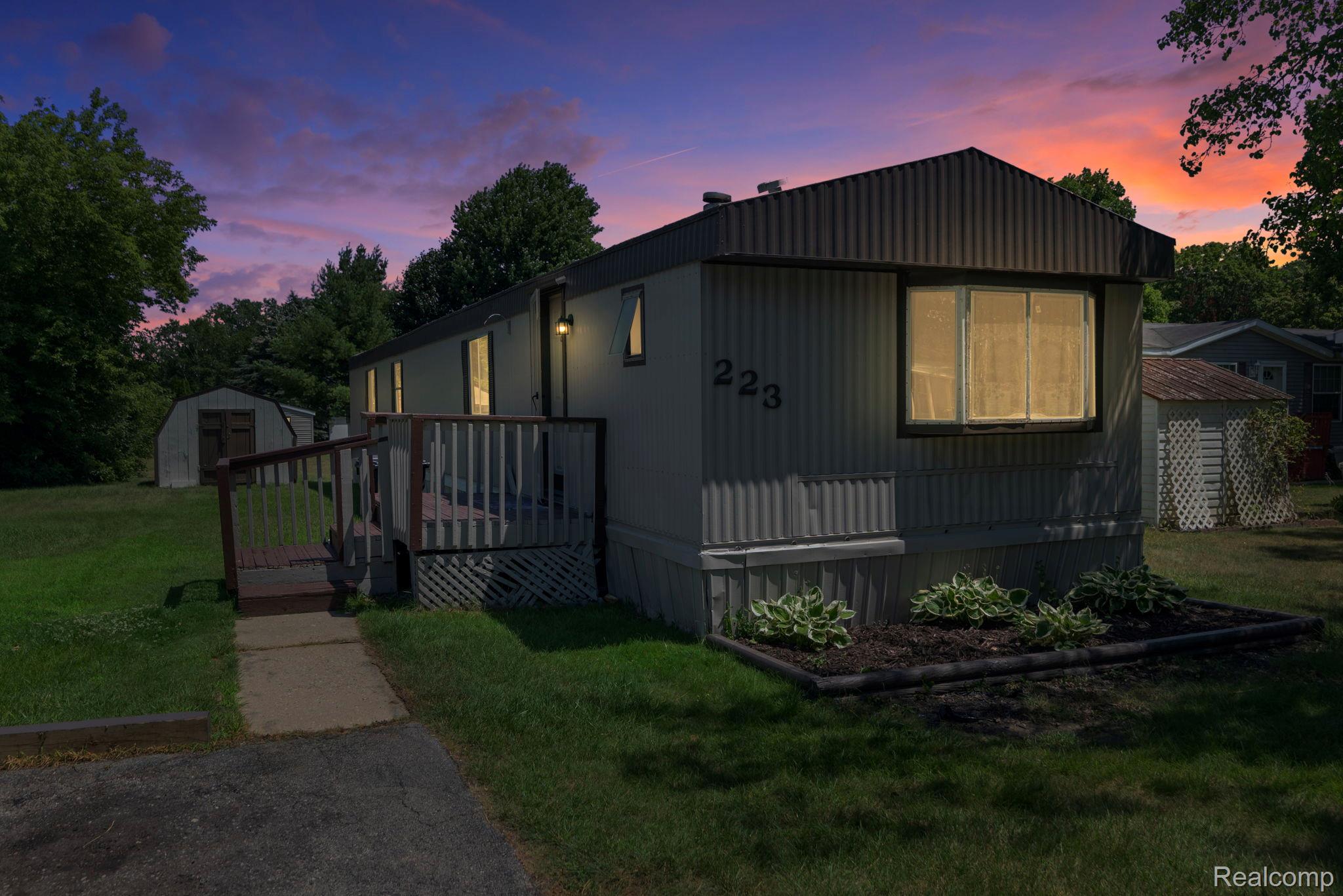 351 North Squirrel Road 223 — photo