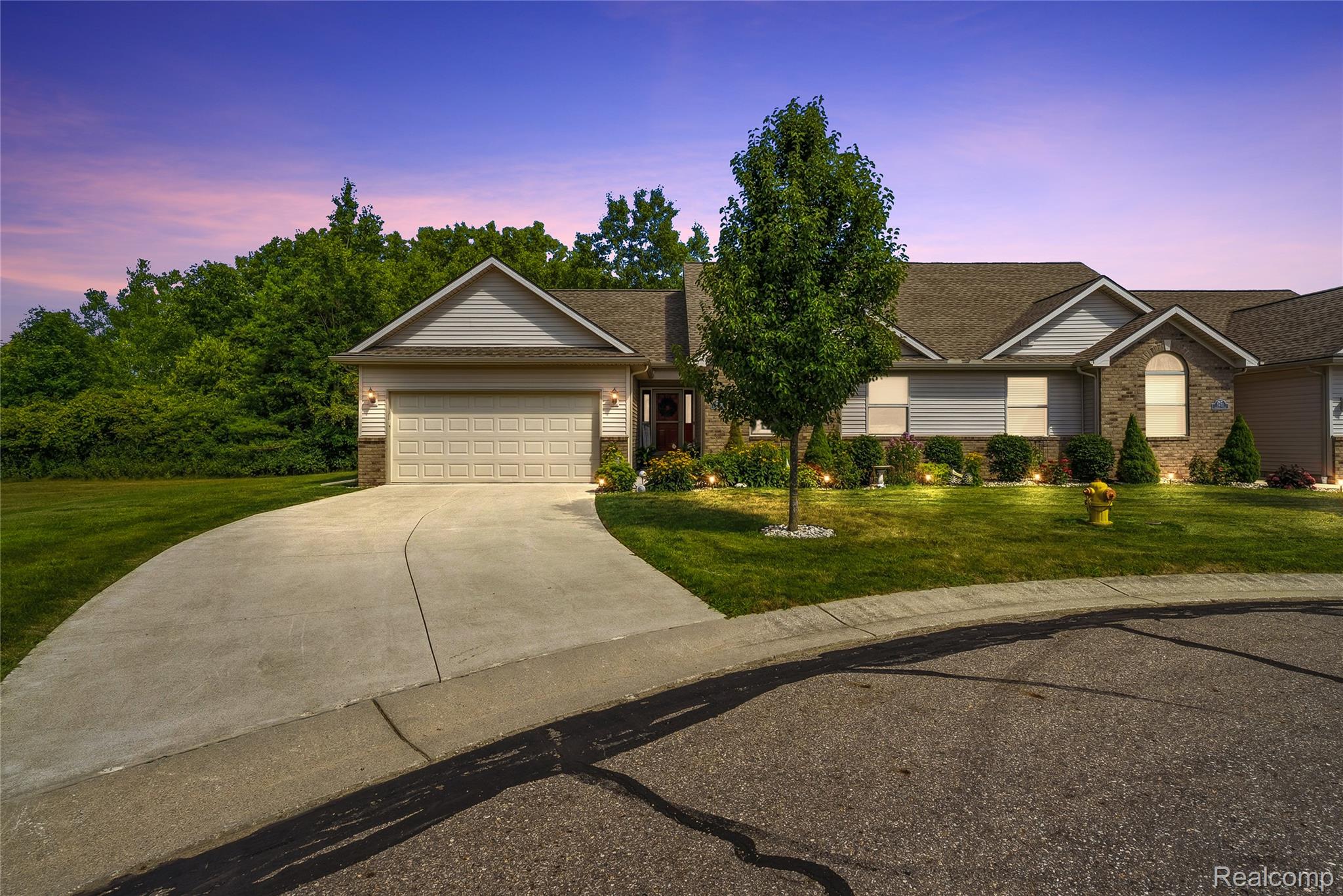 5429 Pintail Court — photo