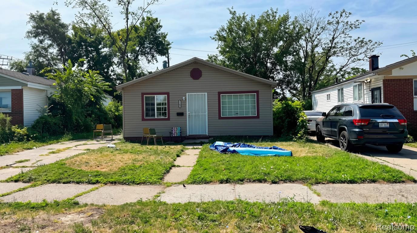7200 Edgeton Street — photo