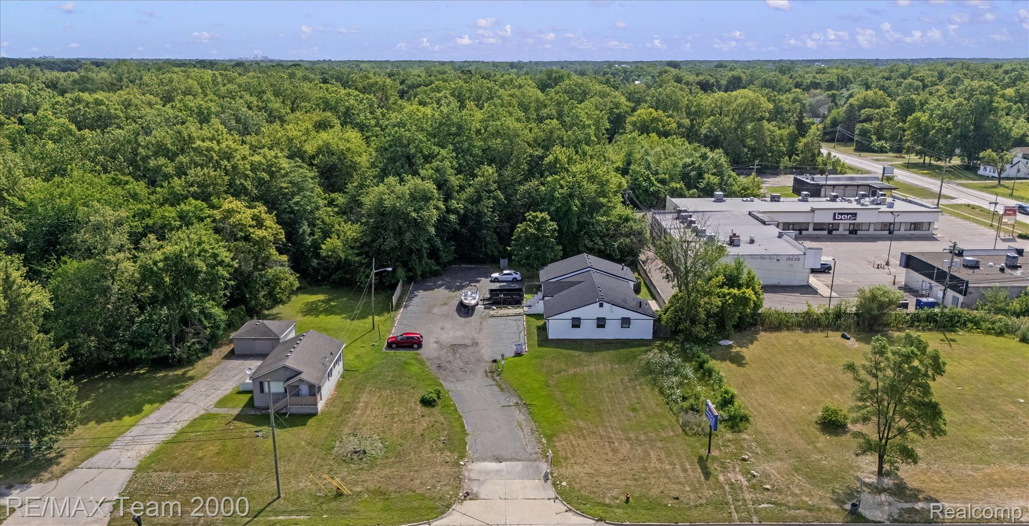 6971 Merriman Road, Romulus, MI 48174 — photo 2