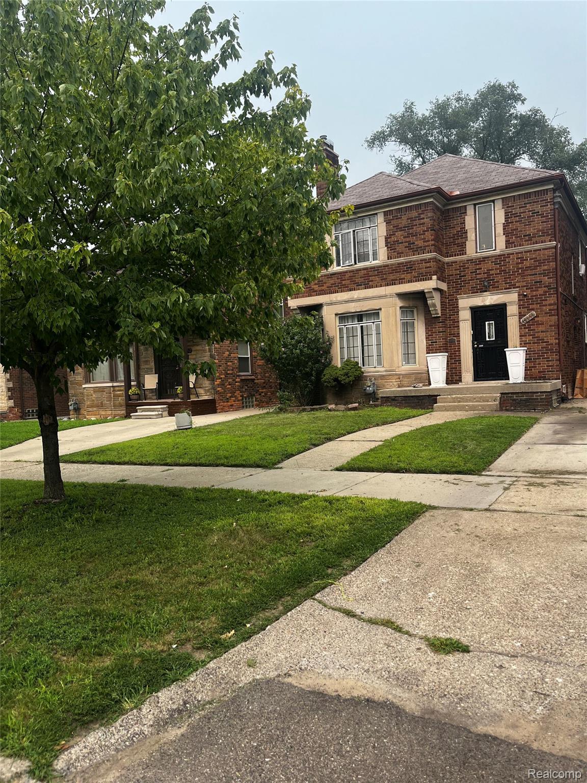 18684 Greenlawn Street NW — photo