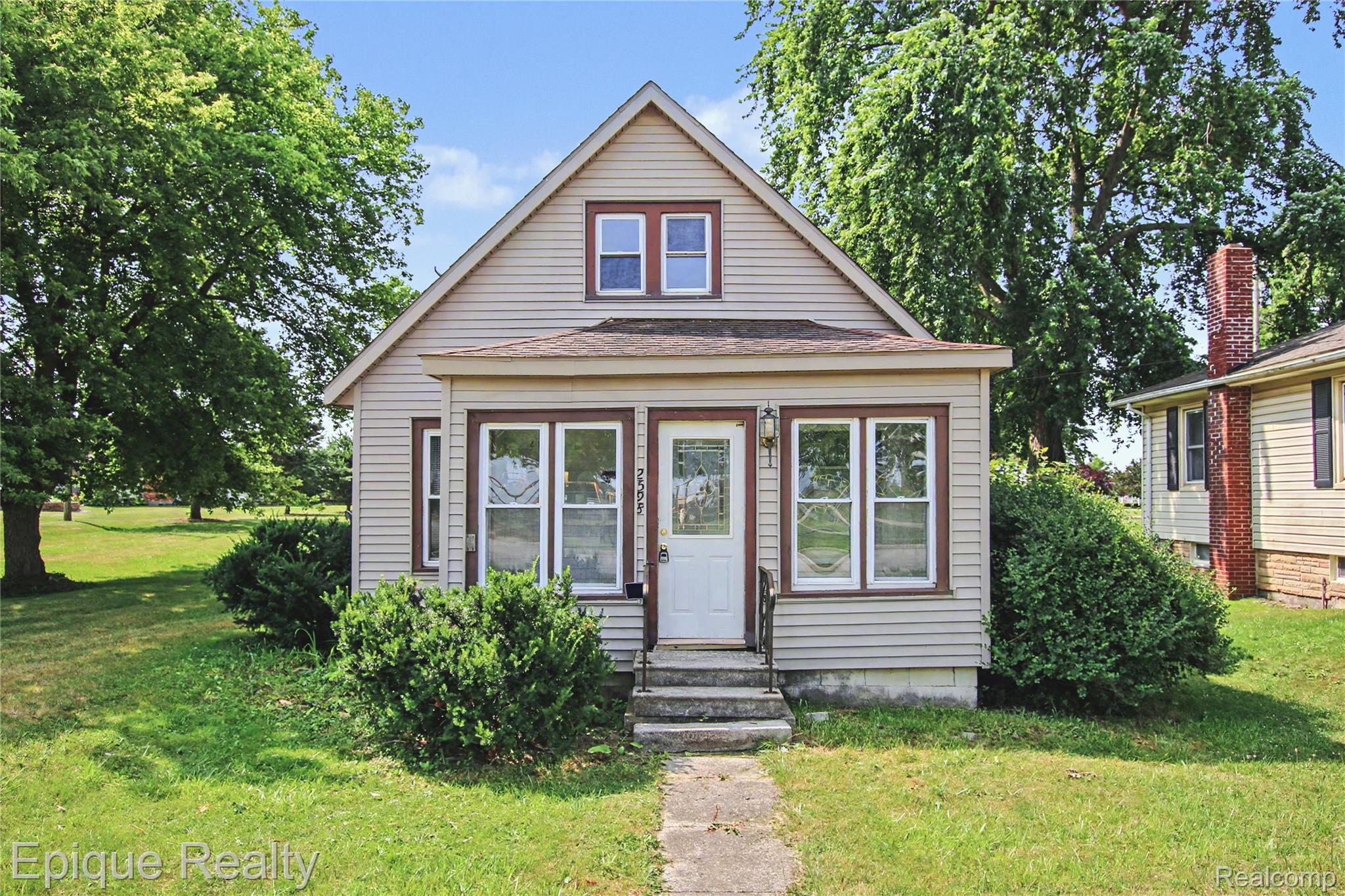 2598 Black River Street — photo