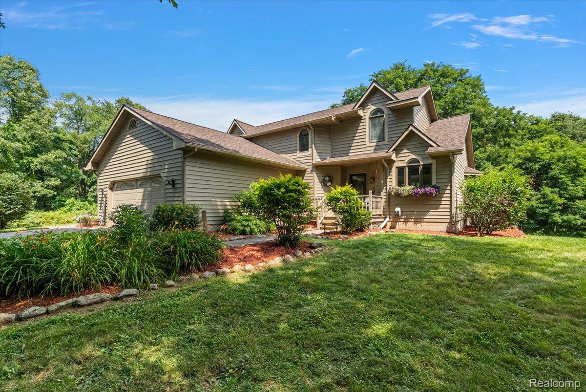 1650 Cobblestone Lane — photo