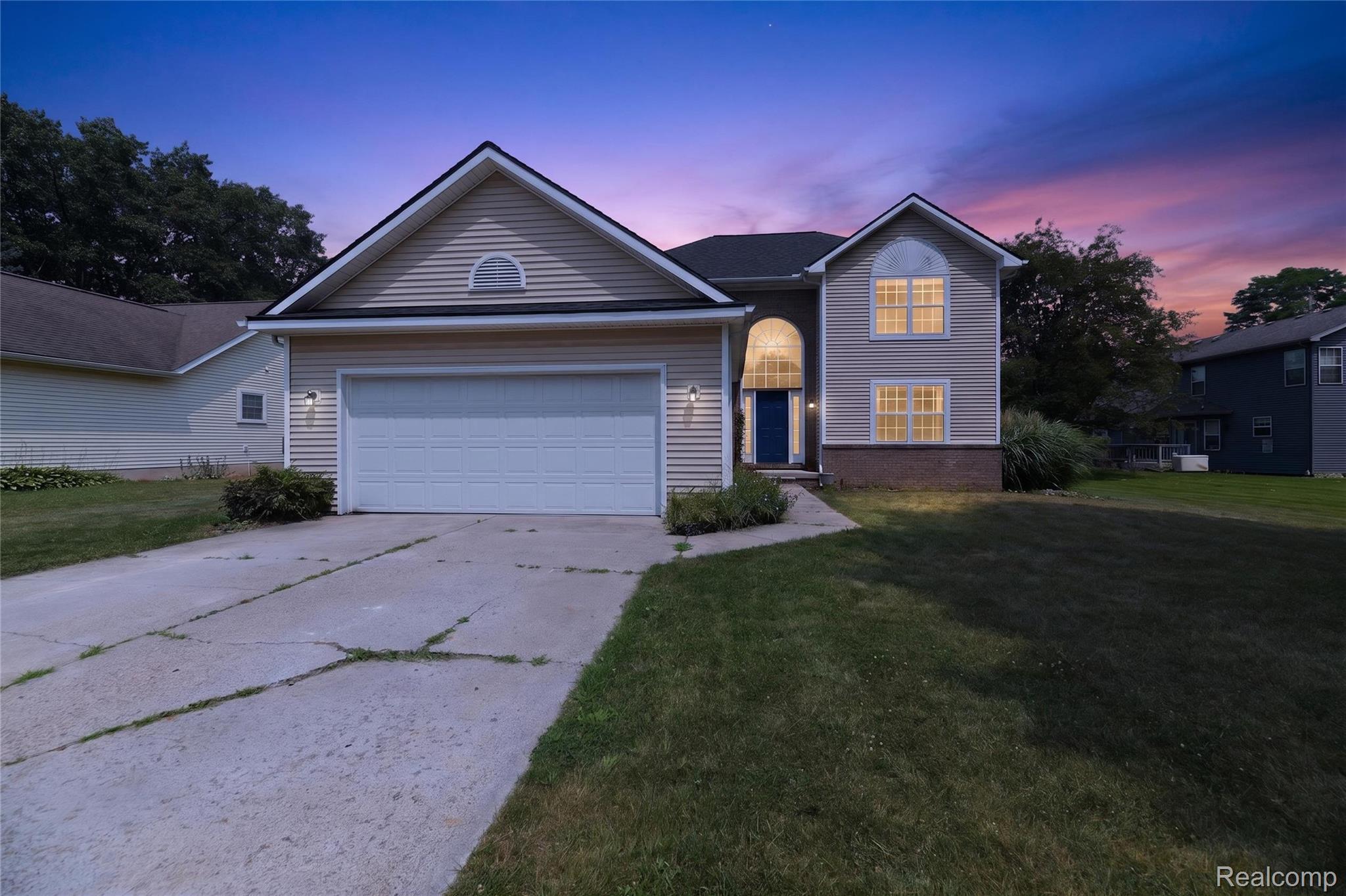 6452 Sandy Knoll — photo