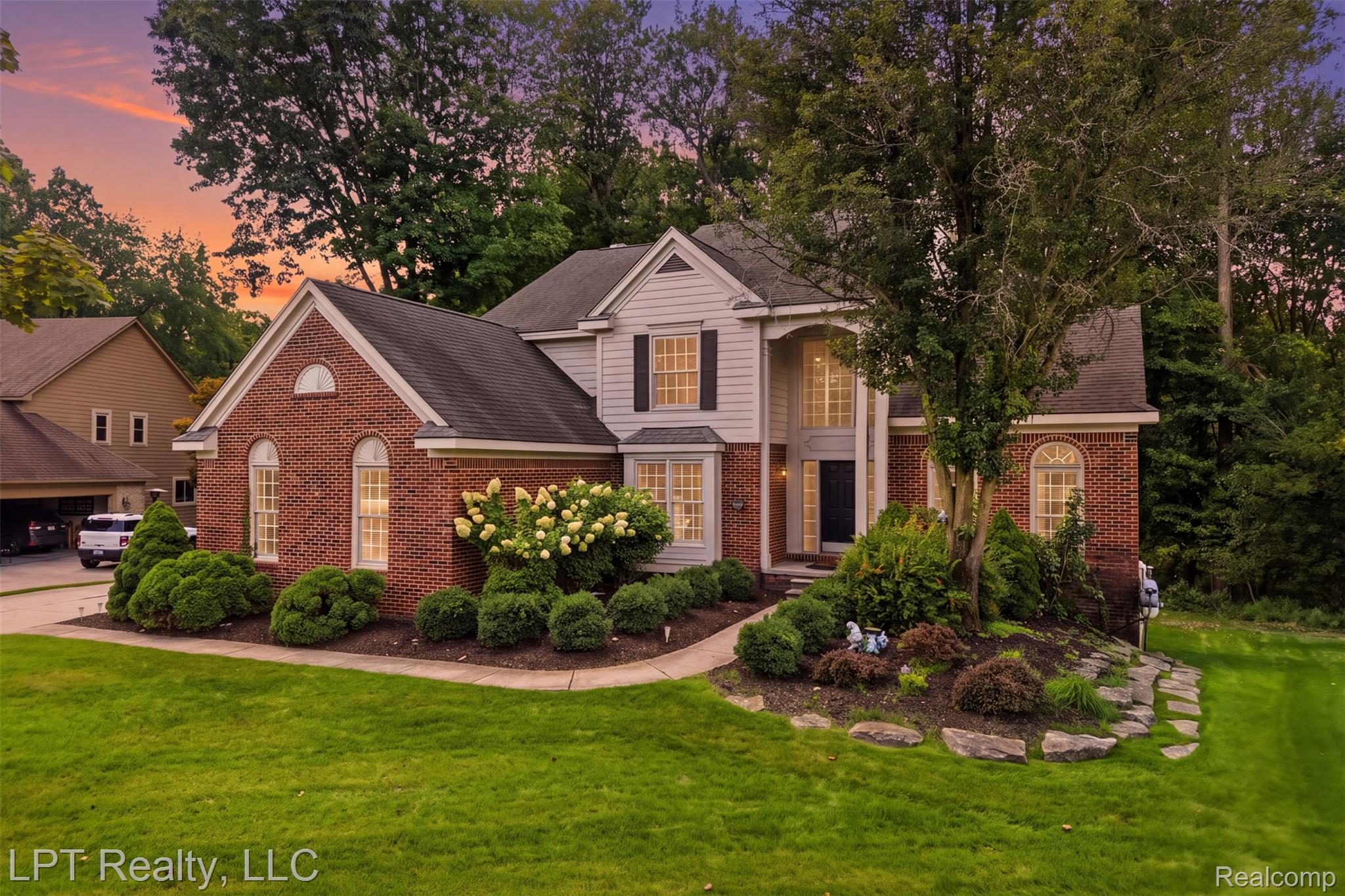 1419 Woodbridge Lane — photo