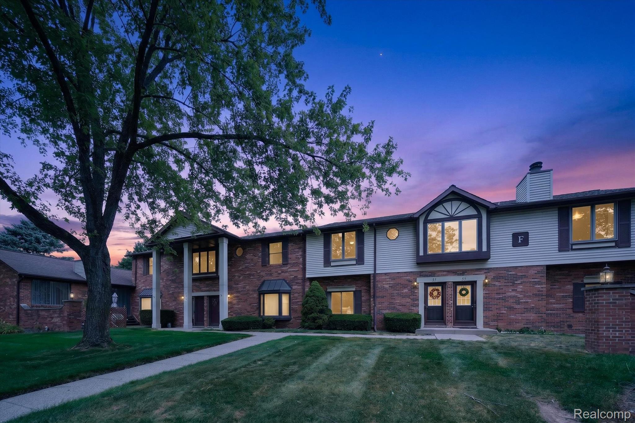 2321 London Bridge Dr Drive 22 — photo