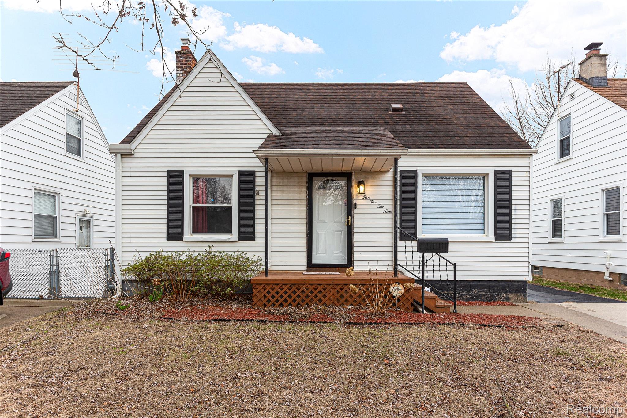 25529 Stanford Street — photo