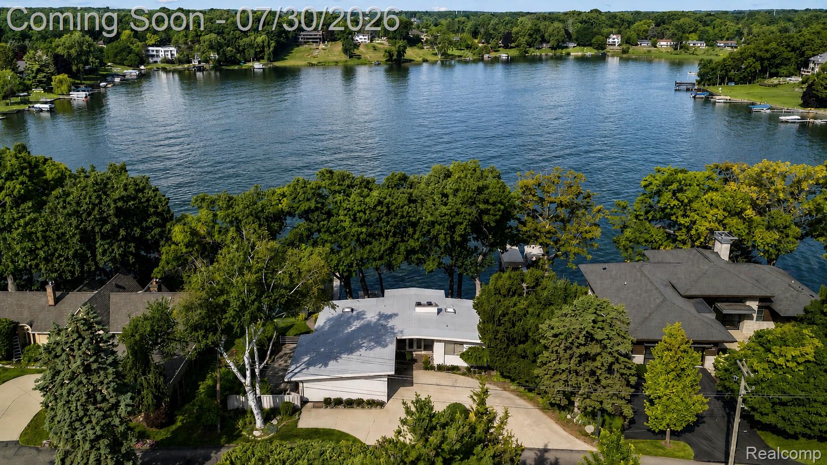 1879 Long Pointe Drive — photo
