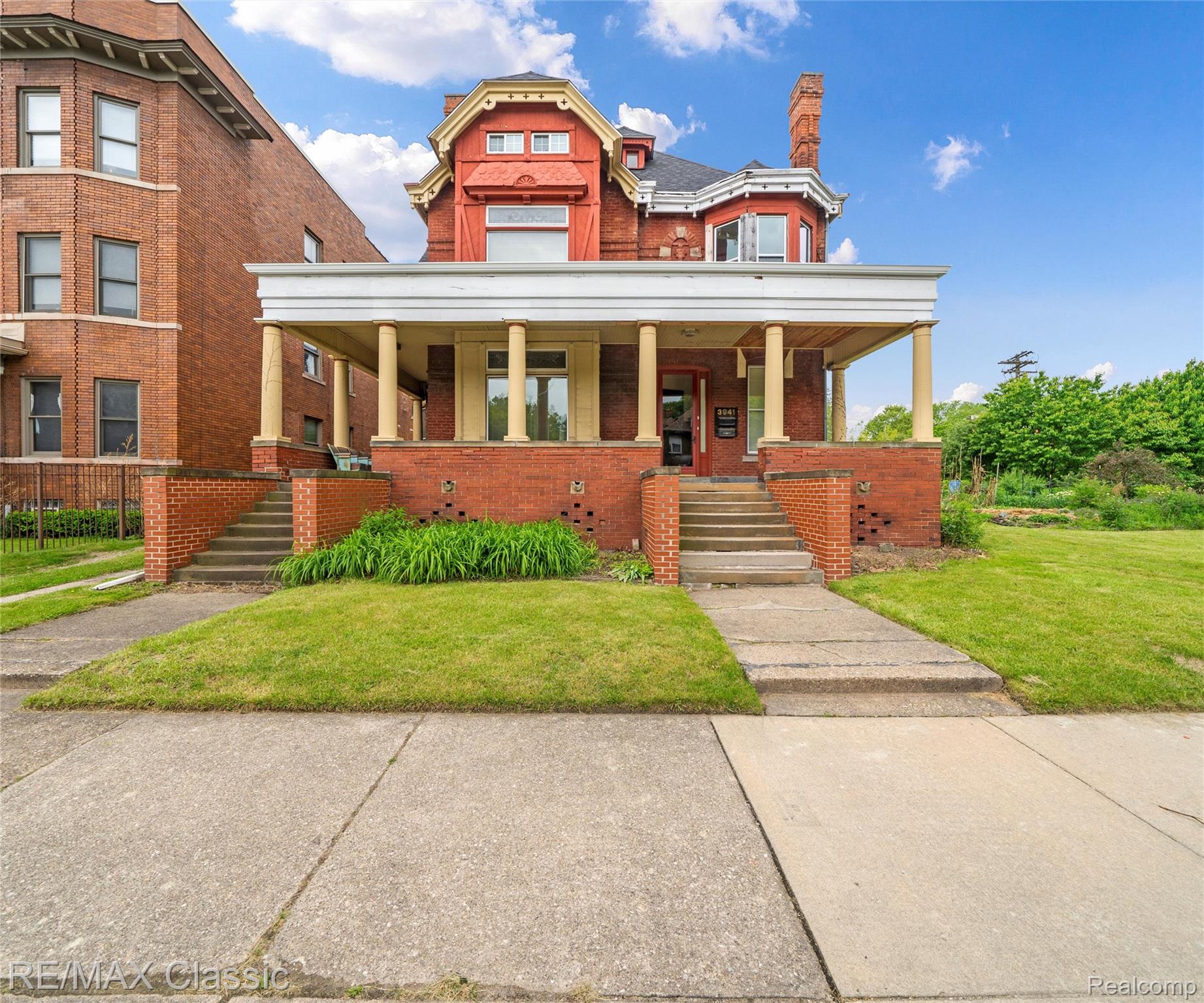 3941 Trumbull Street — photo